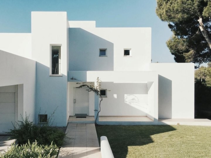 最新の会社の事例について 世界保健機関 (WHO) は,いくつかの国でCOVID-19症例の増加を警告